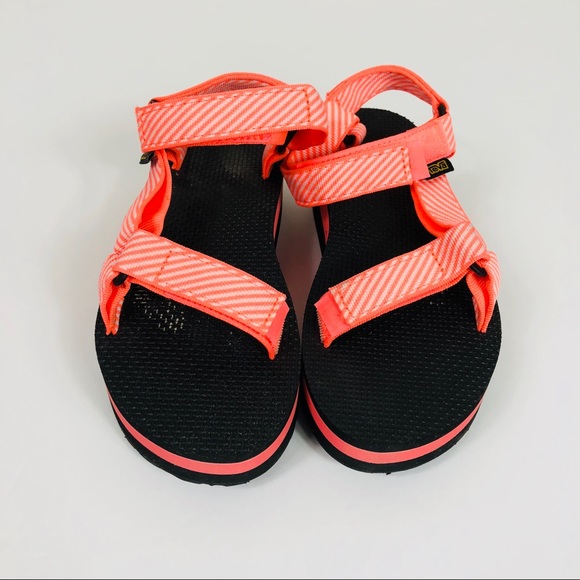 pink platform tevas